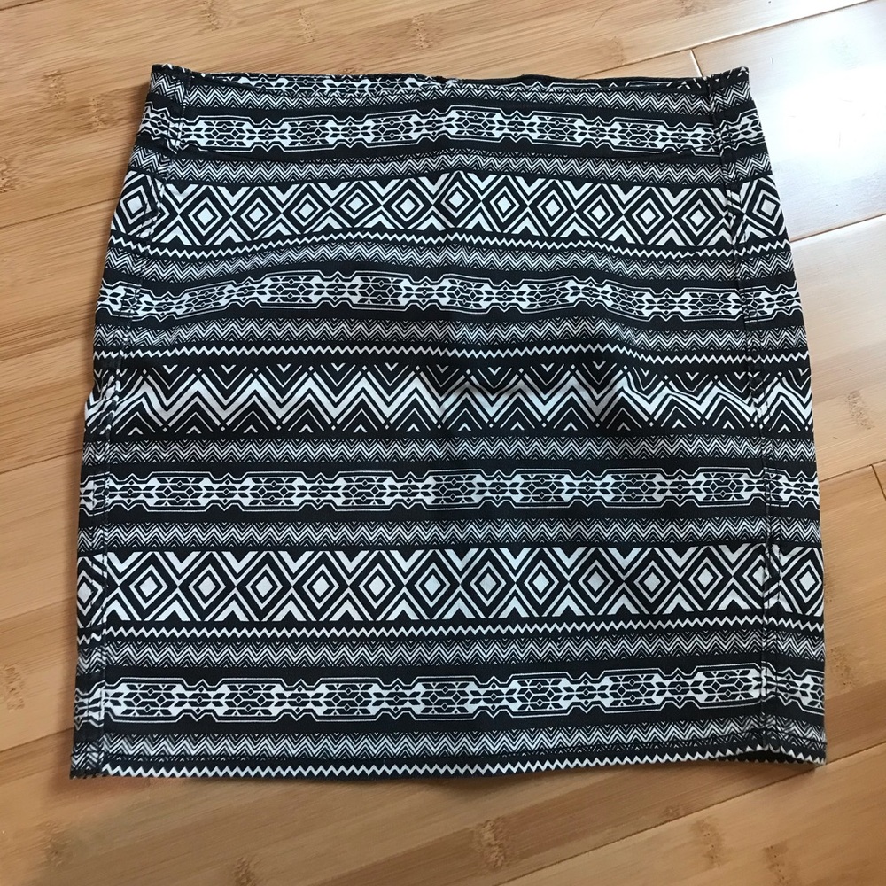 H&M Aztec Print Skirt